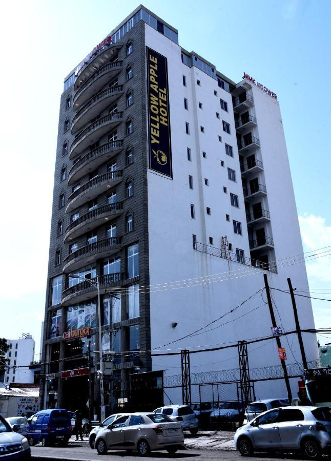 Yellow Apple Hotel แอดดิสอาบาบา ภายนอก รูปภาพ